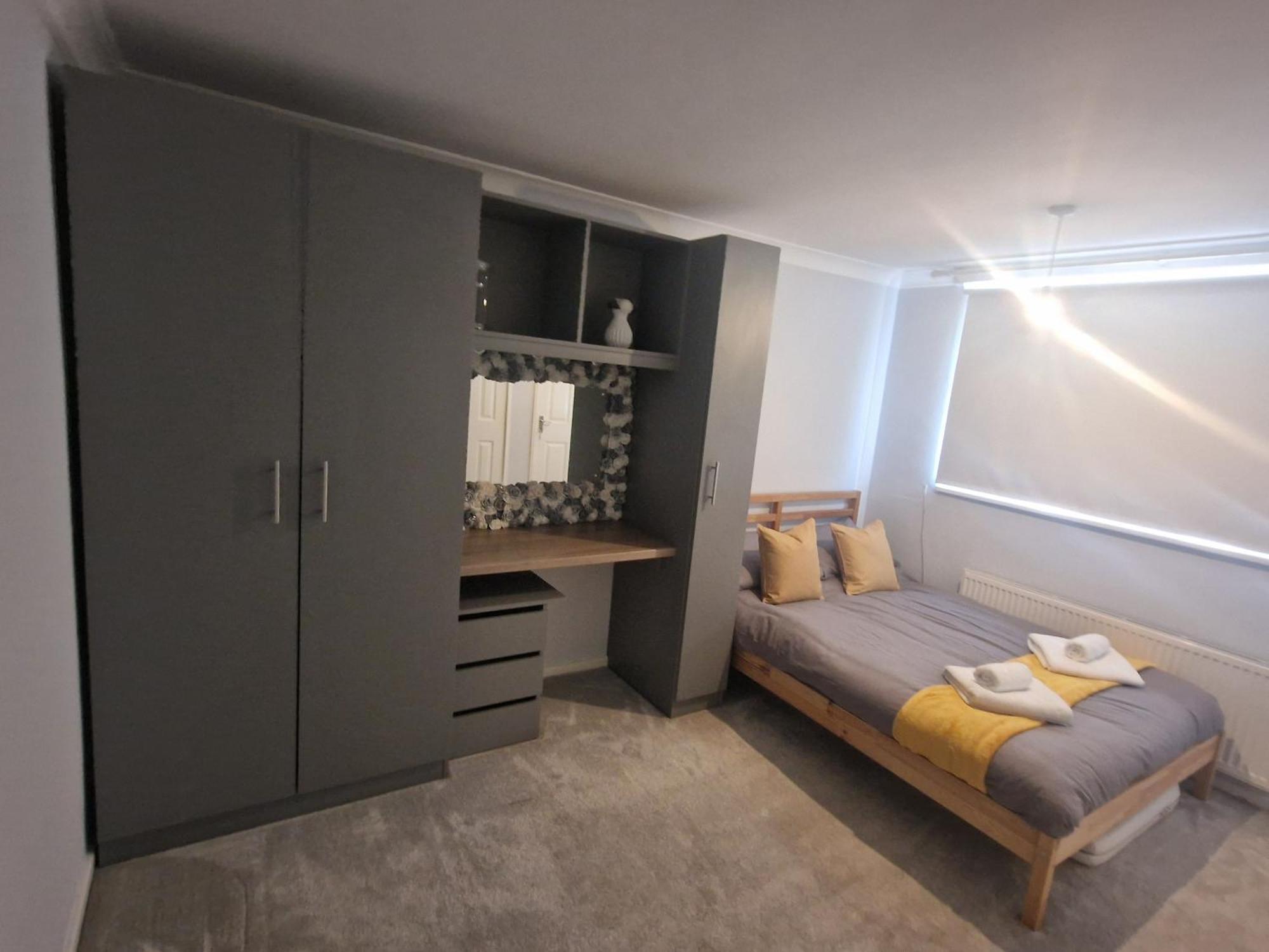 Stylish & Modern 2 Bed House With Free Parking Leeds Lejlighed Eksteriør billede